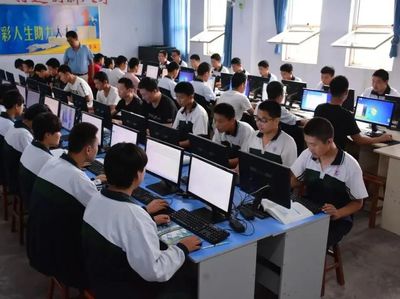 峰峰職教計算機信息技術咨詢服務專業招生 開啟數字未來，成就IT精英